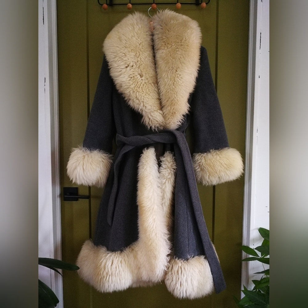 Vintage Wool Coat With Sheepskin Trim